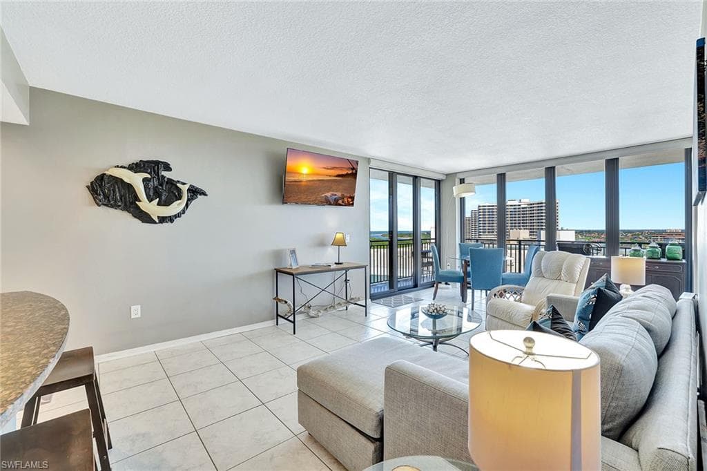 180 Seaview Ct 1016, Marco Island, FL 34145-11