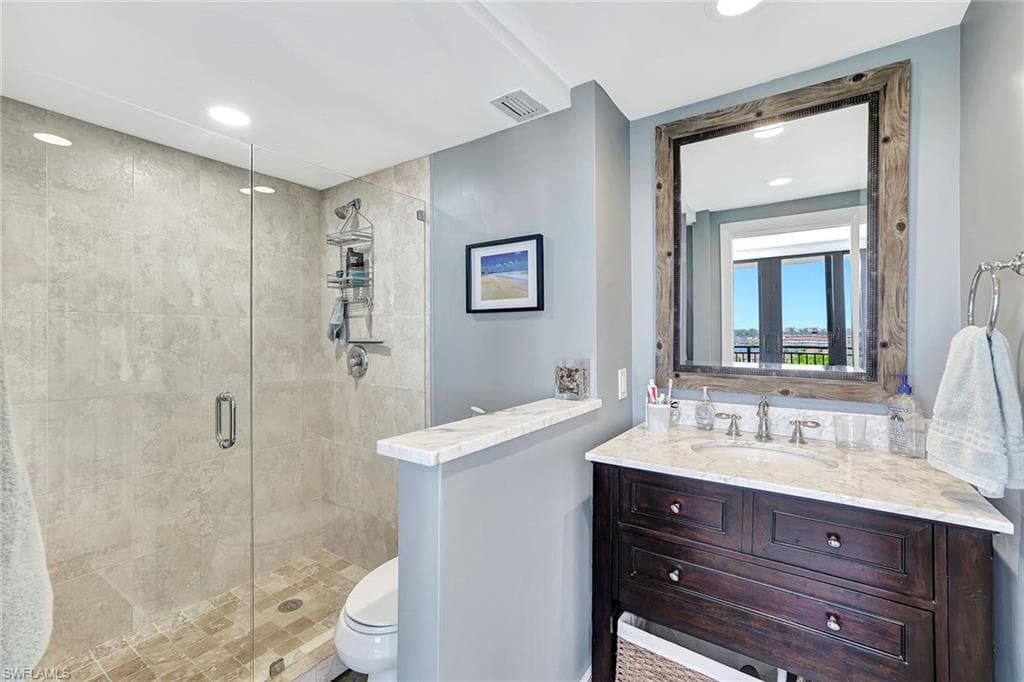 180 Seaview Ct 1016, Marco Island, FL 34145-18