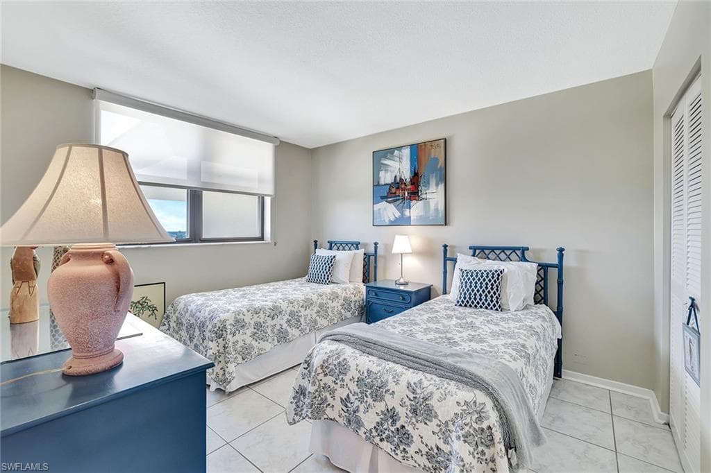 180 Seaview Ct 1016, Marco Island, FL 34145-21