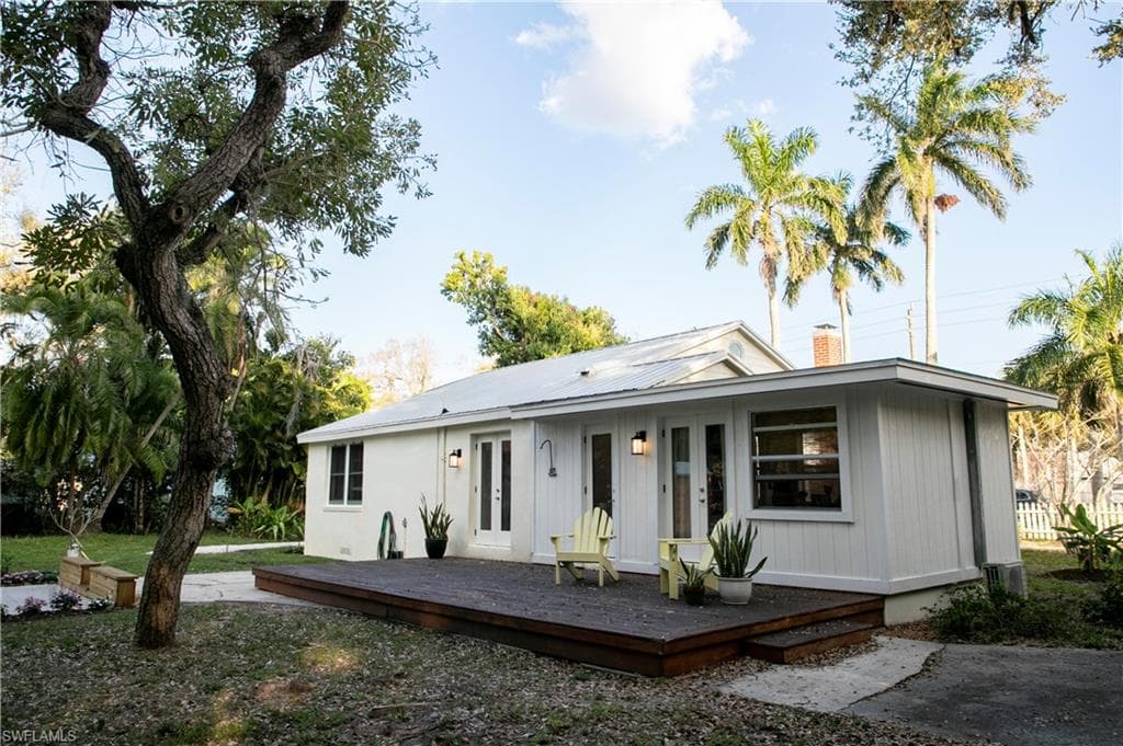 3461 Edgewood Ave, Fort Myers, FL 33916-18