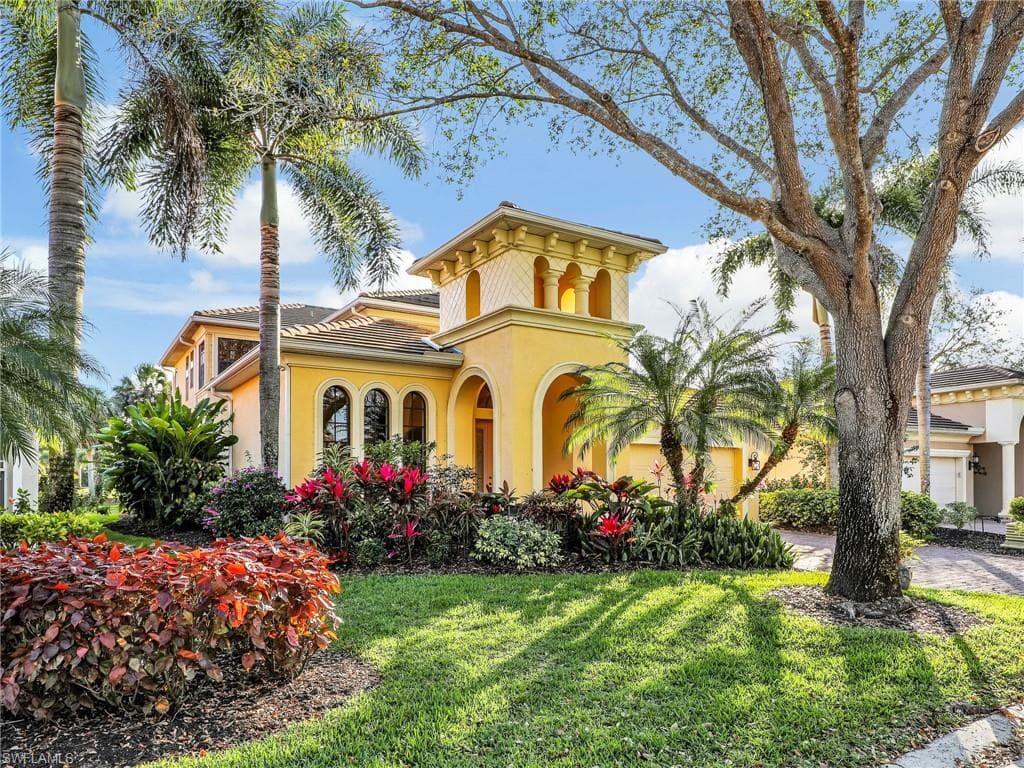 14631 Meravi Dr, Bonita Springs, FL 34135-1