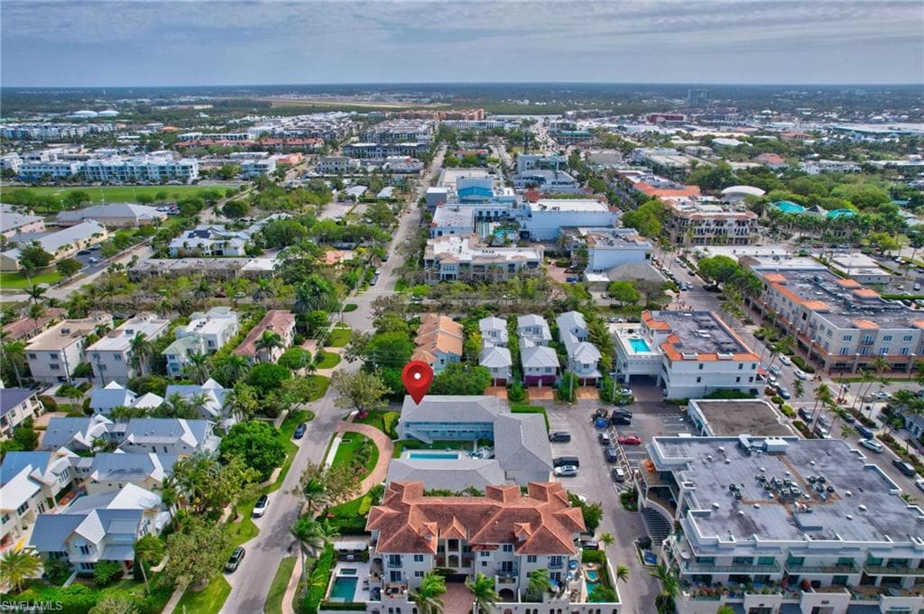 550 4th Ave S 9, Naples, FL 34102-43