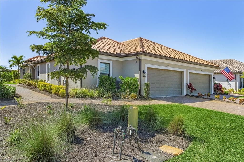 15169 Sacile St, Naples, FL 34114-4