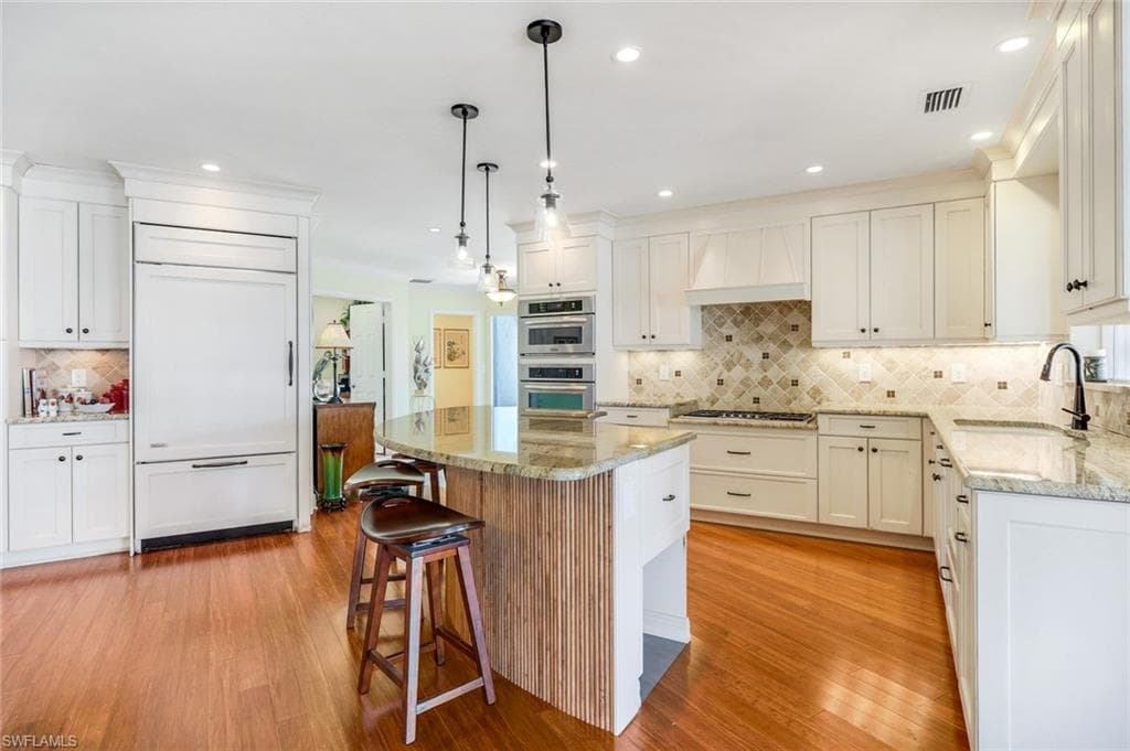 1893 Cascade Ct, Marco Island, FL 34145-13