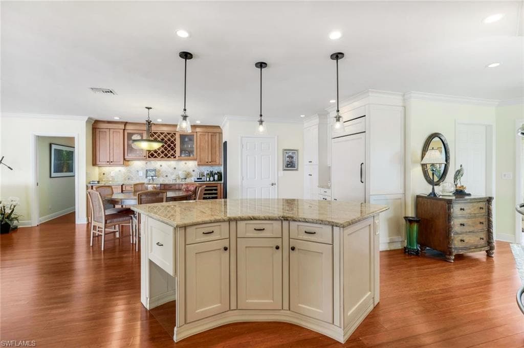 1893 Cascade Ct, Marco Island, FL 34145-14