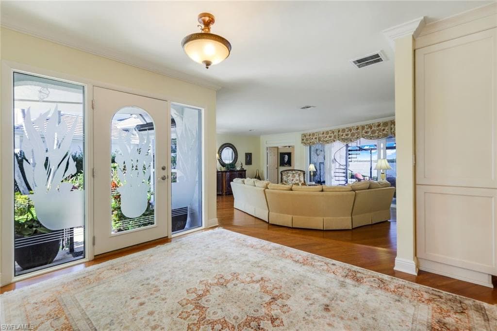 1893 Cascade Ct, Marco Island, FL 34145-6