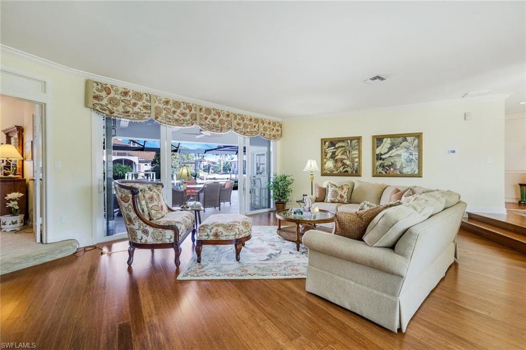 1893 Cascade Ct, Marco Island, FL 34145-8