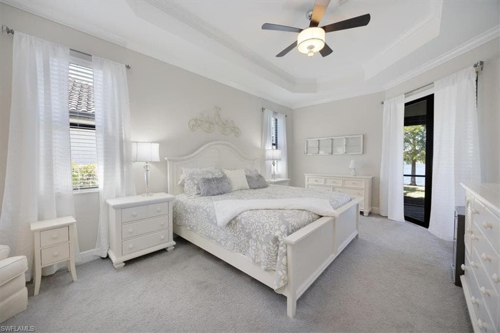 2014 Mustique St, Naples, FL 34120-8