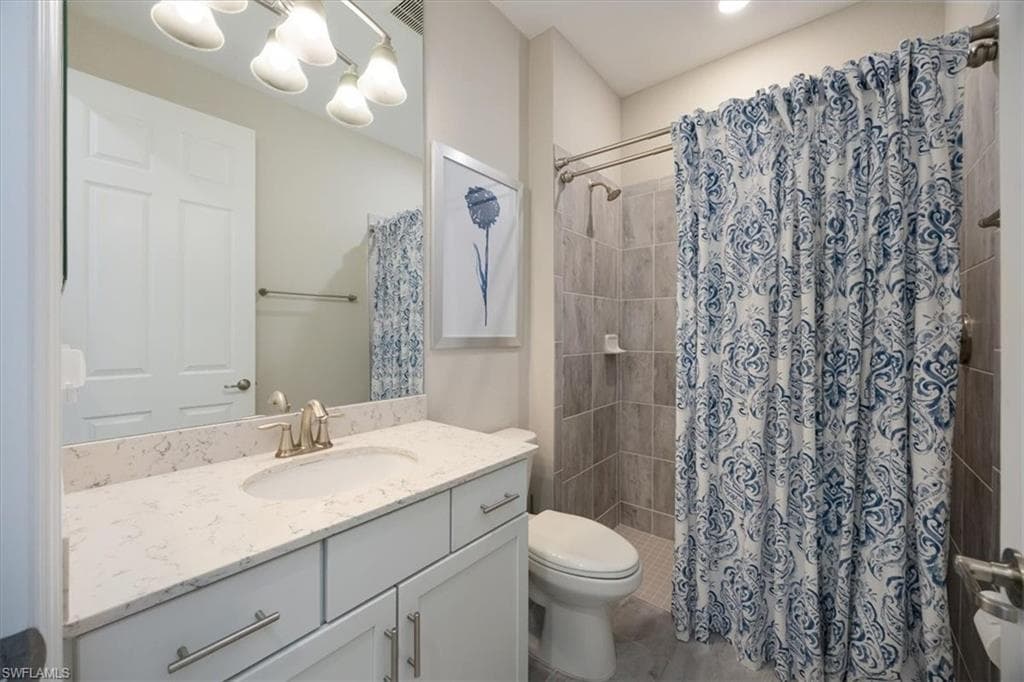 2014 Mustique St, Naples, FL 34120-12