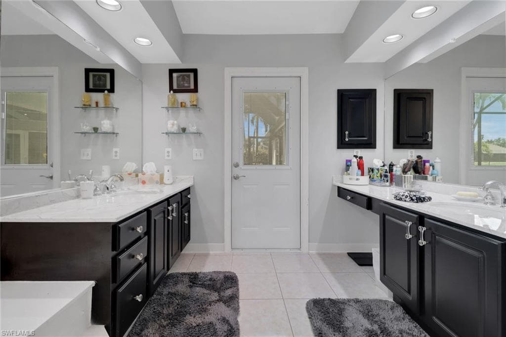 11400 Night Heron Dr, Naples, FL 34119-19