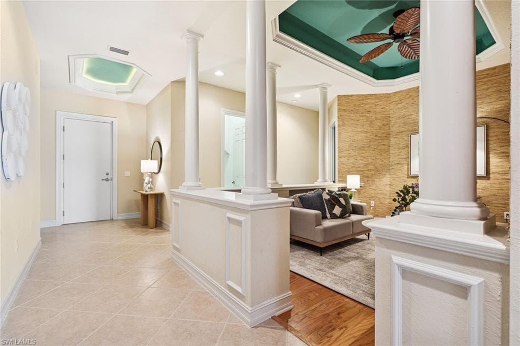 7168 Lemuria Cir 1701, Naples, FL 34109-9
