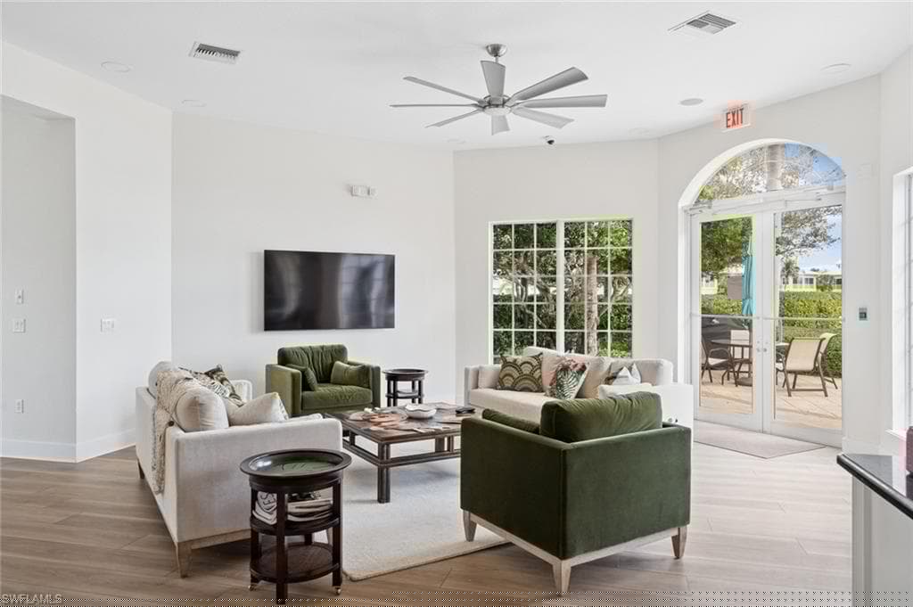 7168 Lemuria Cir 1701, Naples, FL 34109-23