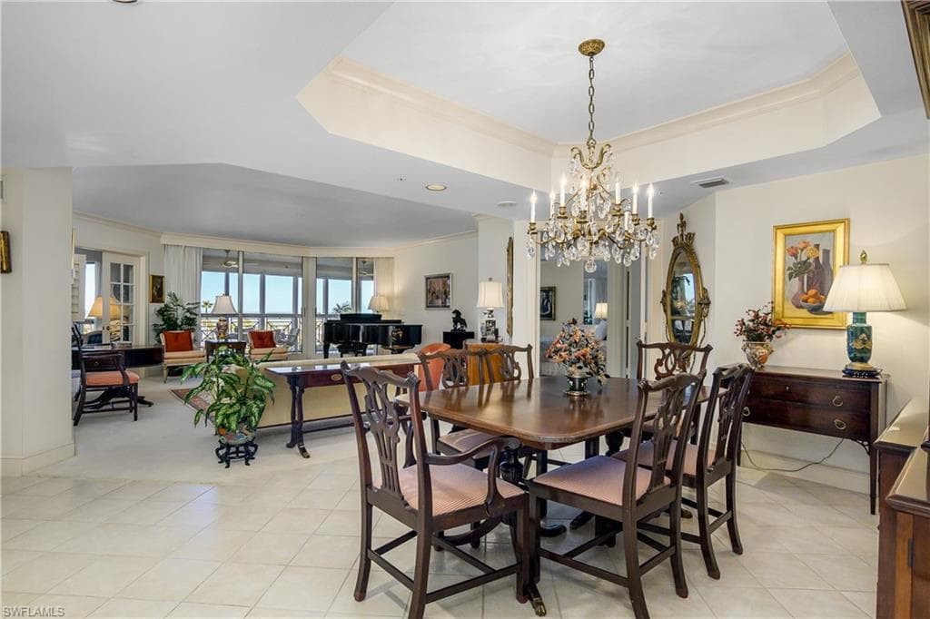 4021 Gulf Shore Blvd N 304, Naples, FL 34103-10