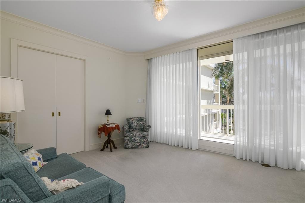 4021 Gulf Shore Blvd N 304, Naples, FL 34103-21