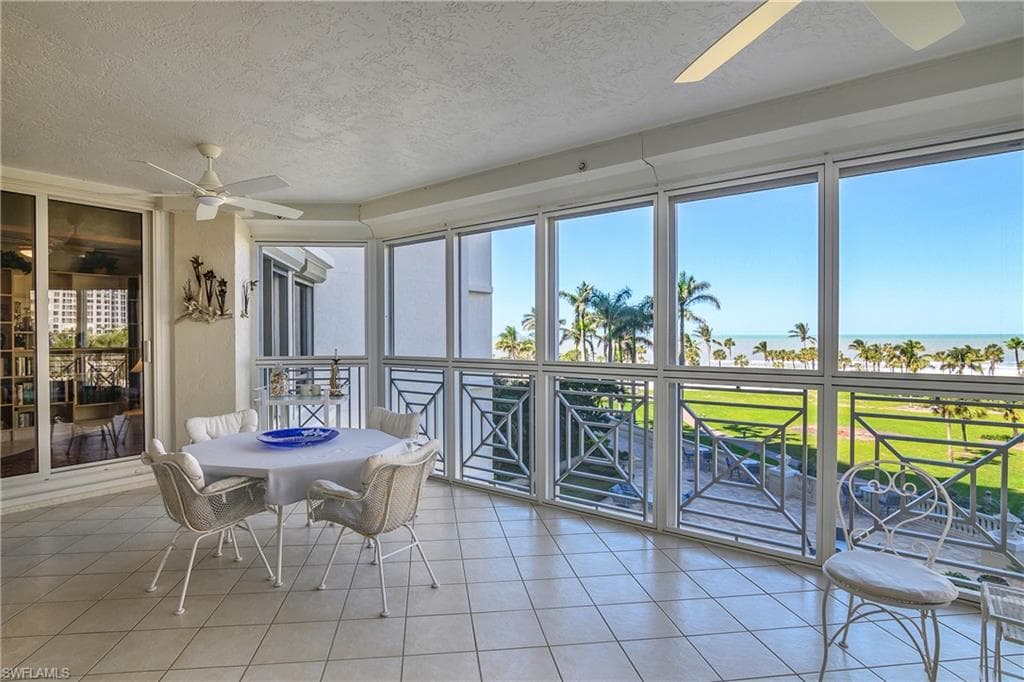 4021 Gulf Shore Blvd N 304, Naples, FL 34103-25