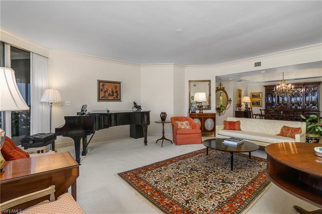 4021 Gulf Shore Blvd N 304, Naples, FL 34103-7