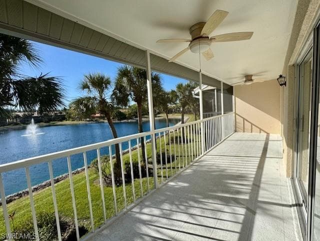 2372 Hidden Lake Dr 806, Naples, FL 34112-18