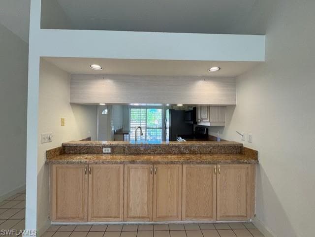 2372 Hidden Lake Dr 806, Naples, FL 34112-5