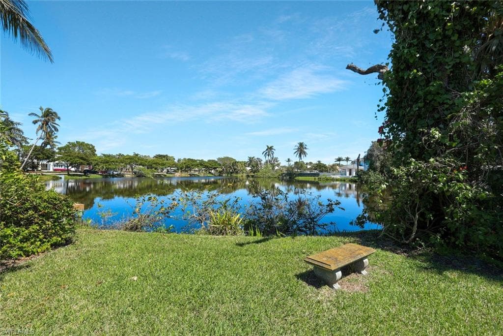 645 Bougainvillea Rd, Naples, FL 34102-9