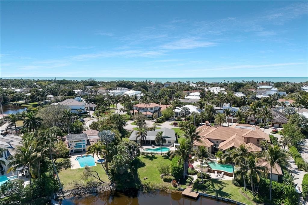 645 Bougainvillea Rd, Naples, FL 34102-17