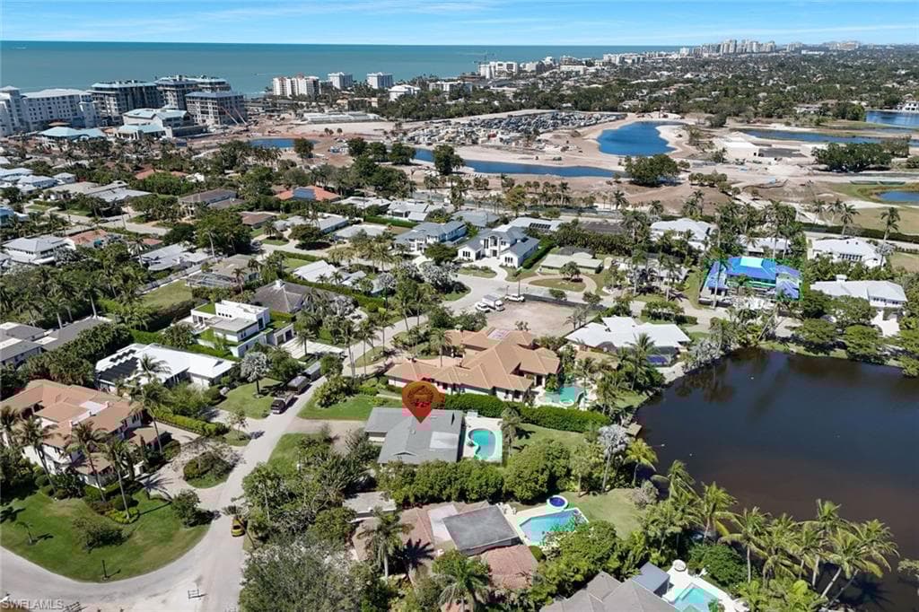 645 Bougainvillea Rd, Naples, FL 34102-20