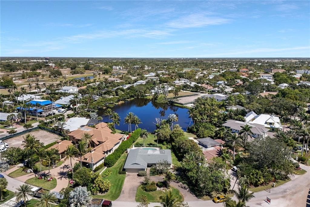 645 Bougainvillea Rd, Naples, FL 34102-4