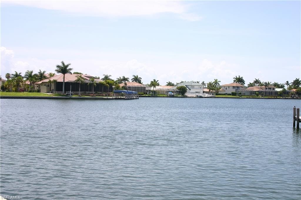 971 Abaco Ct, Marco Island, FL 34145-6
