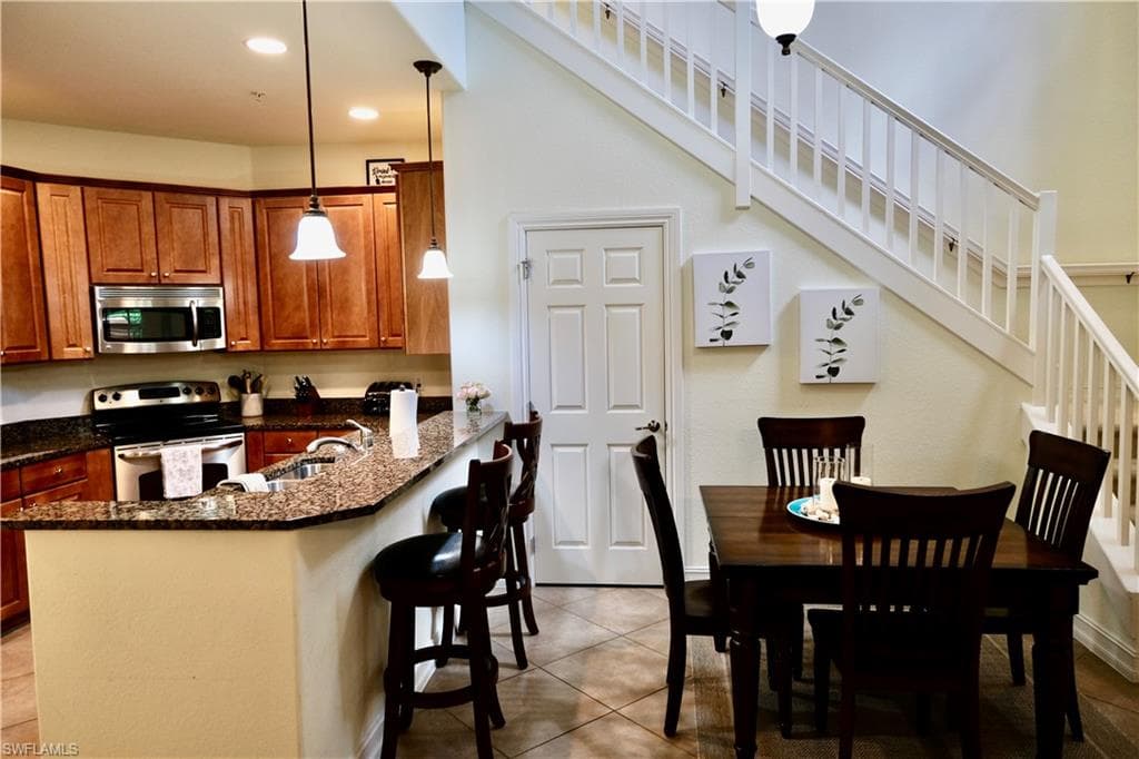 9107 Capistrano St S 7806, Naples, FL 34113-5
