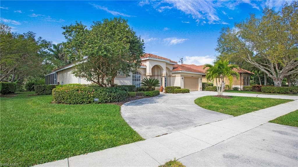 8836 Lely Island Cir, Naples, FL 34113-47