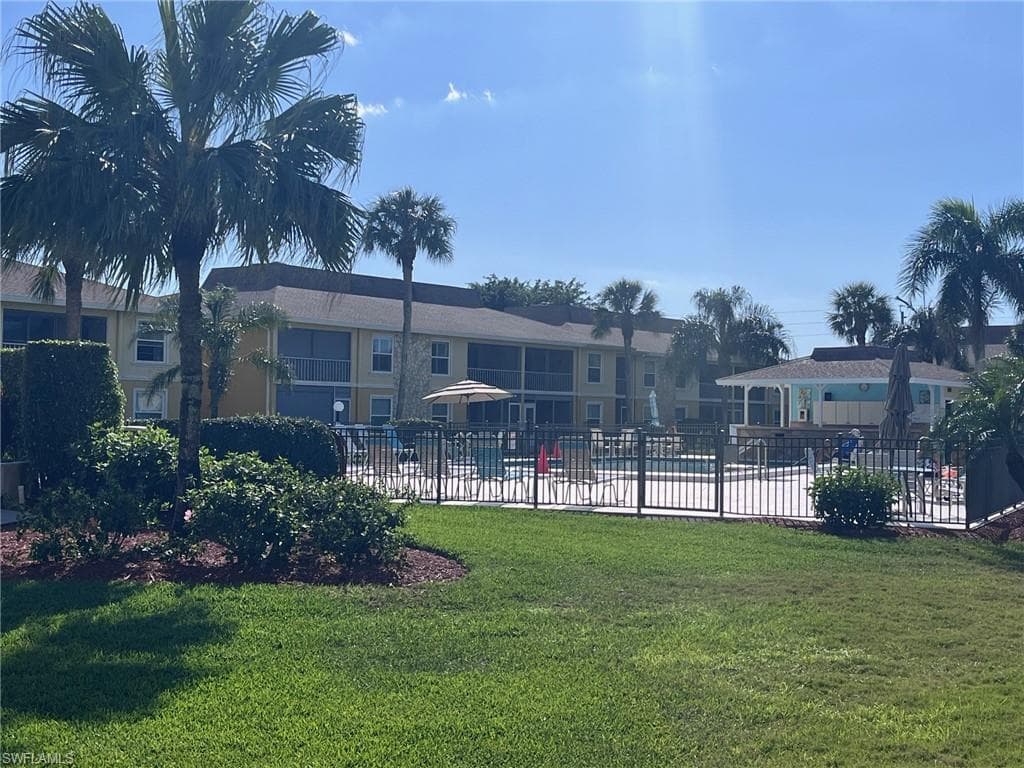 401 Charlemagne Blvd C202, Naples, FL 34112-20