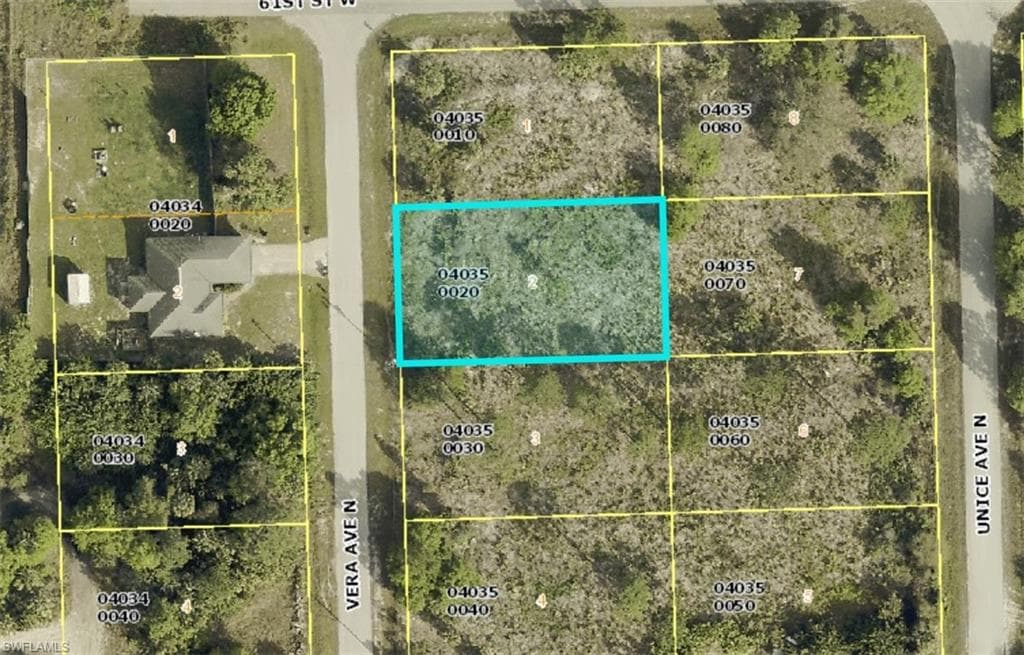 6014 Vera Ave N, Lehigh Acres, FL 33971-1