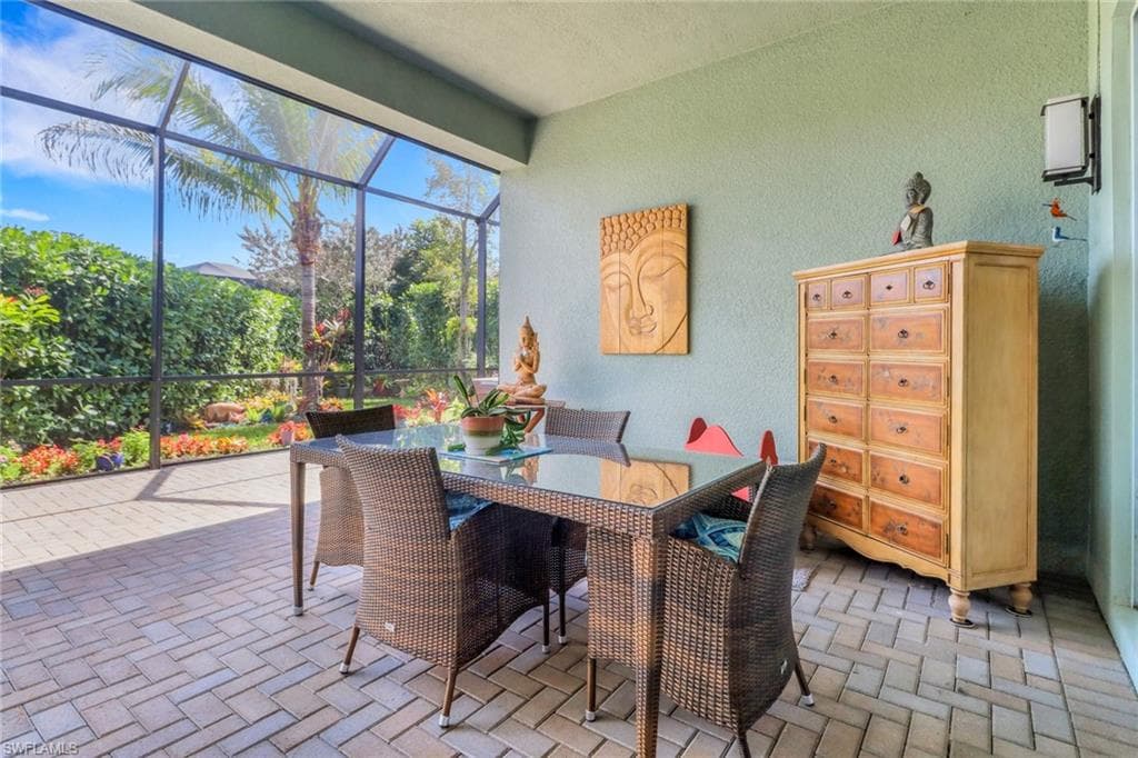 28589 Wharton Dr, Bonita Springs, FL 34135-9