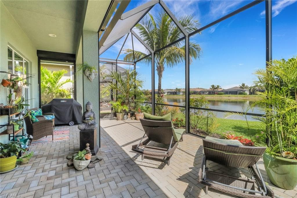28589 Wharton Dr, Bonita Springs, FL 34135-1