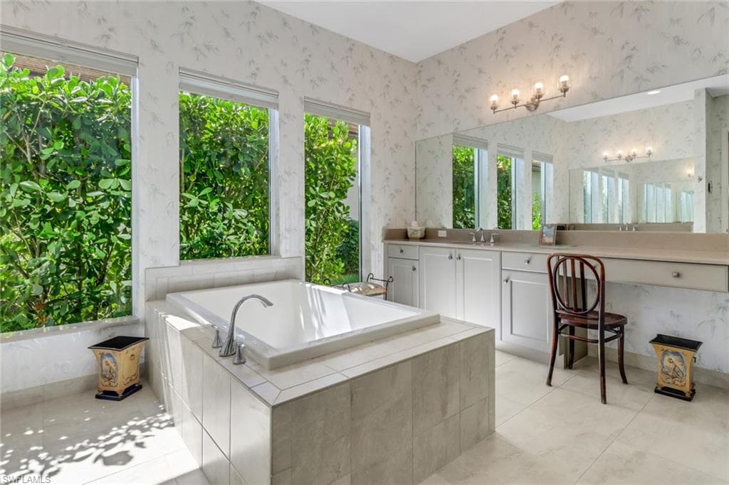 28589 Wharton Dr, Bonita Springs, FL 34135-28