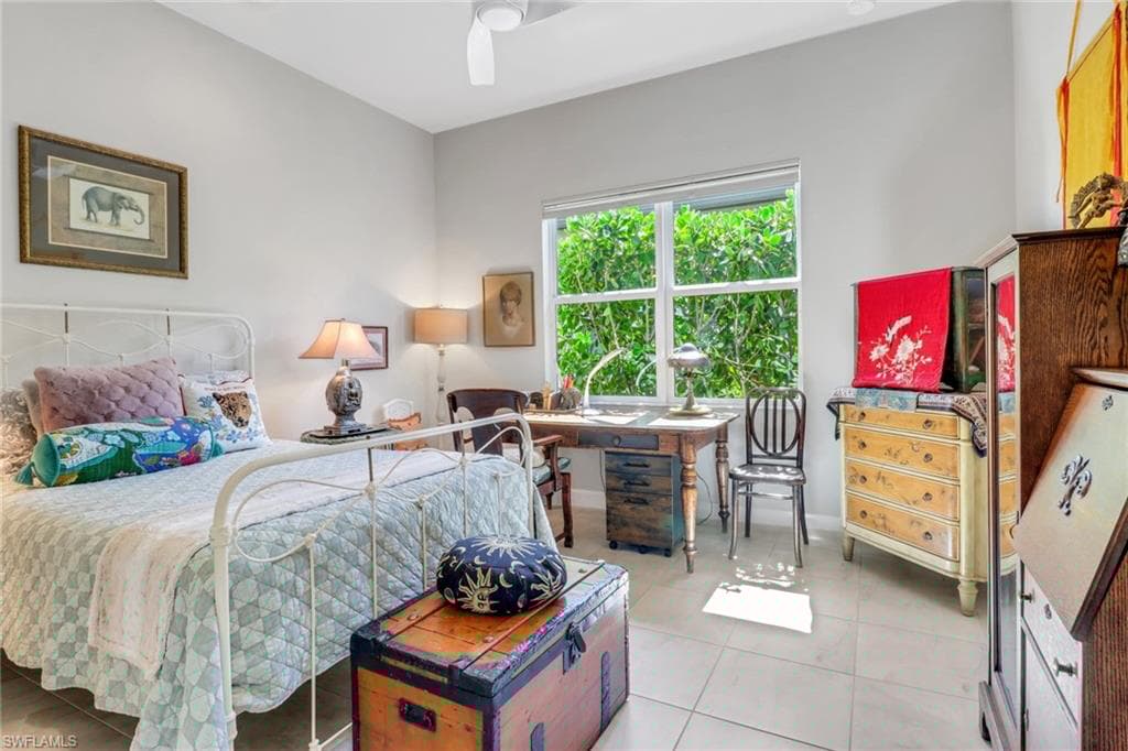 28589 Wharton Dr, Bonita Springs, FL 34135-35