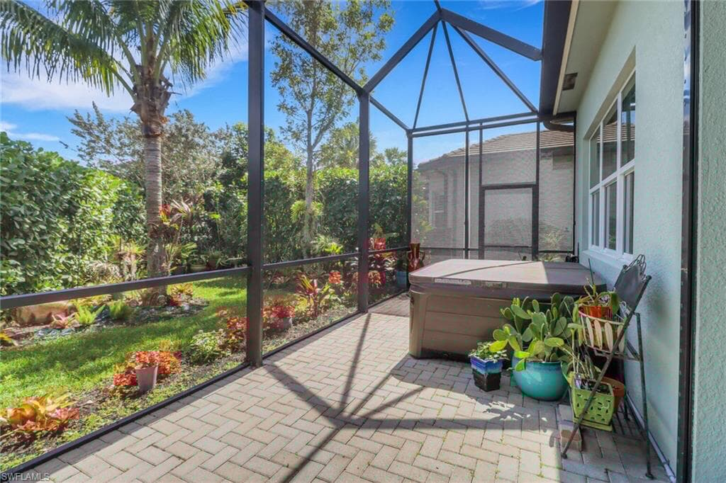 28589 Wharton Dr, Bonita Springs, FL 34135-3