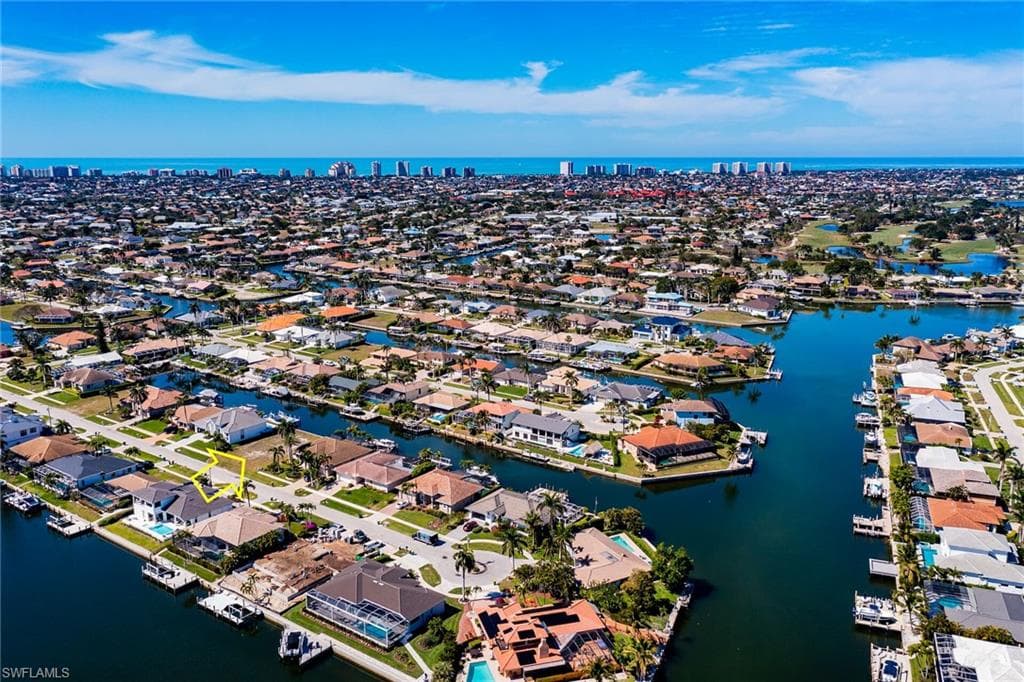 152 Gulfport Ct, Marco Island, FL 34145-10