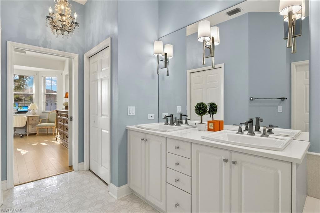 5065 Yacht Harbor Dr 203, Naples, FL 34112-22