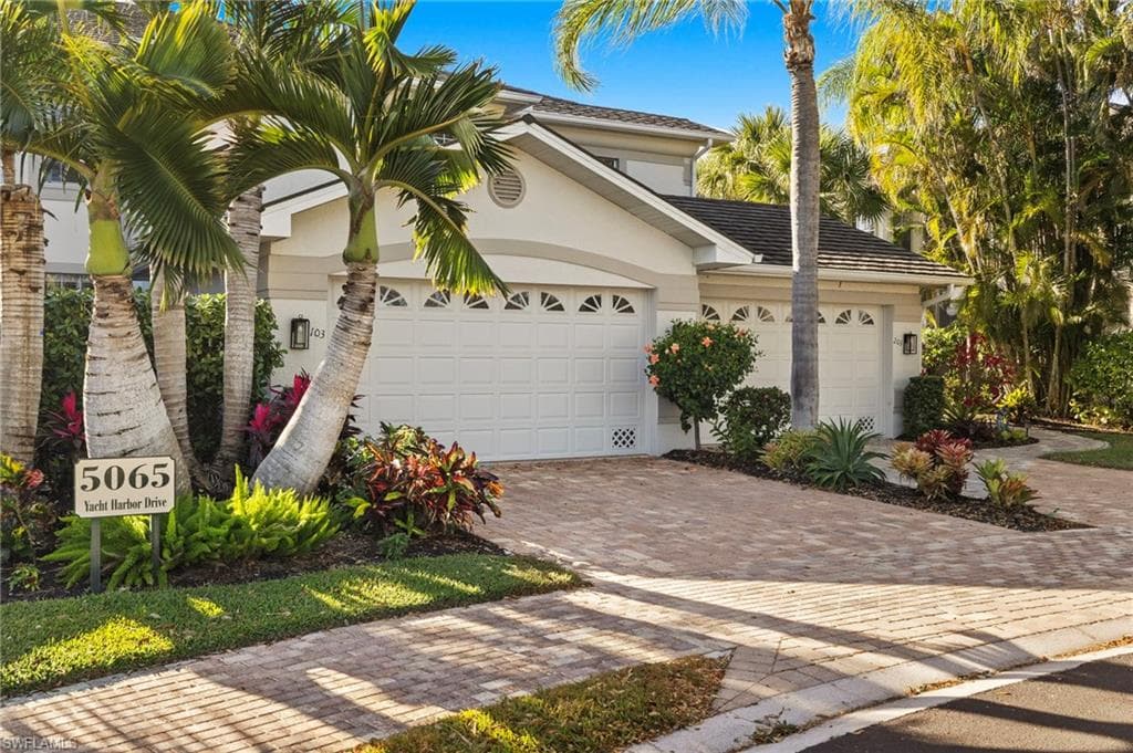 5065 Yacht Harbor Dr 203, Naples, FL 34112-2
