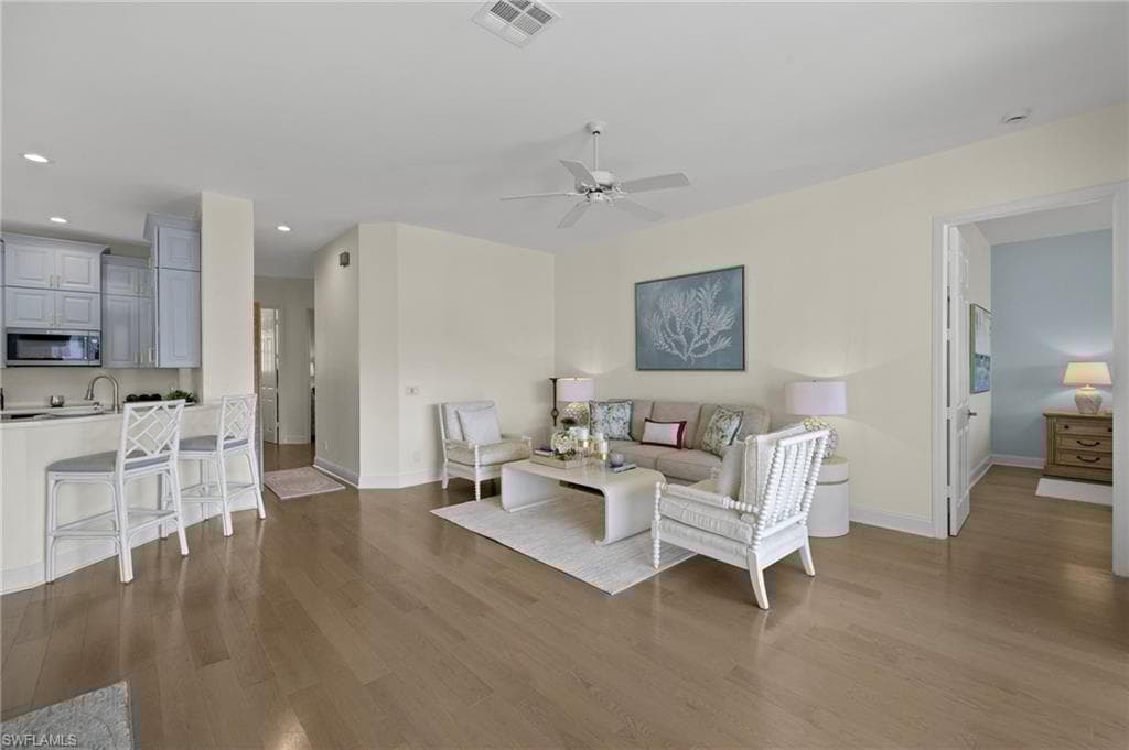 5065 Yacht Harbor Dr 203, Naples, FL 34112-6