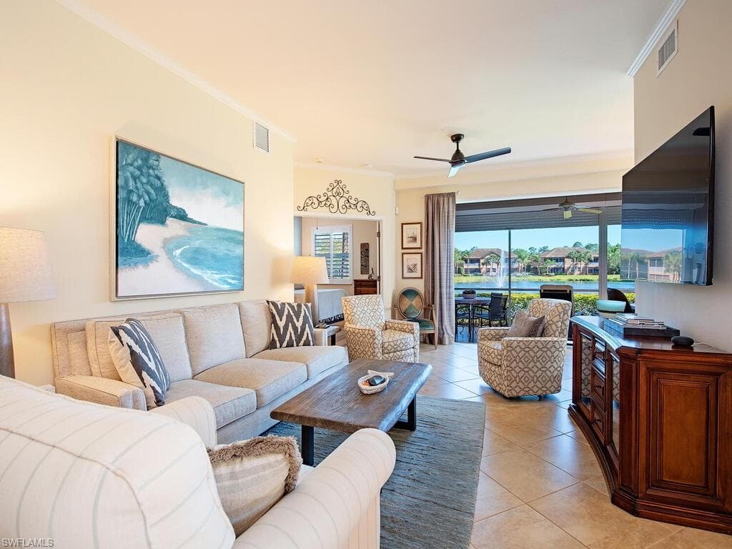 6614 Alden Woods Cir 102, Naples, FL 34113-4