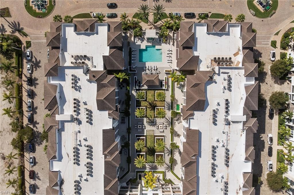 1135 3rd Ave S 317, Naples, FL 34102-21