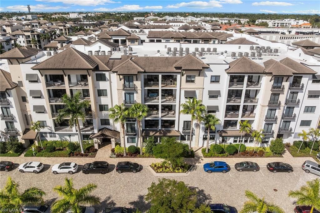 1135 3rd Ave S 317, Naples, FL 34102-22