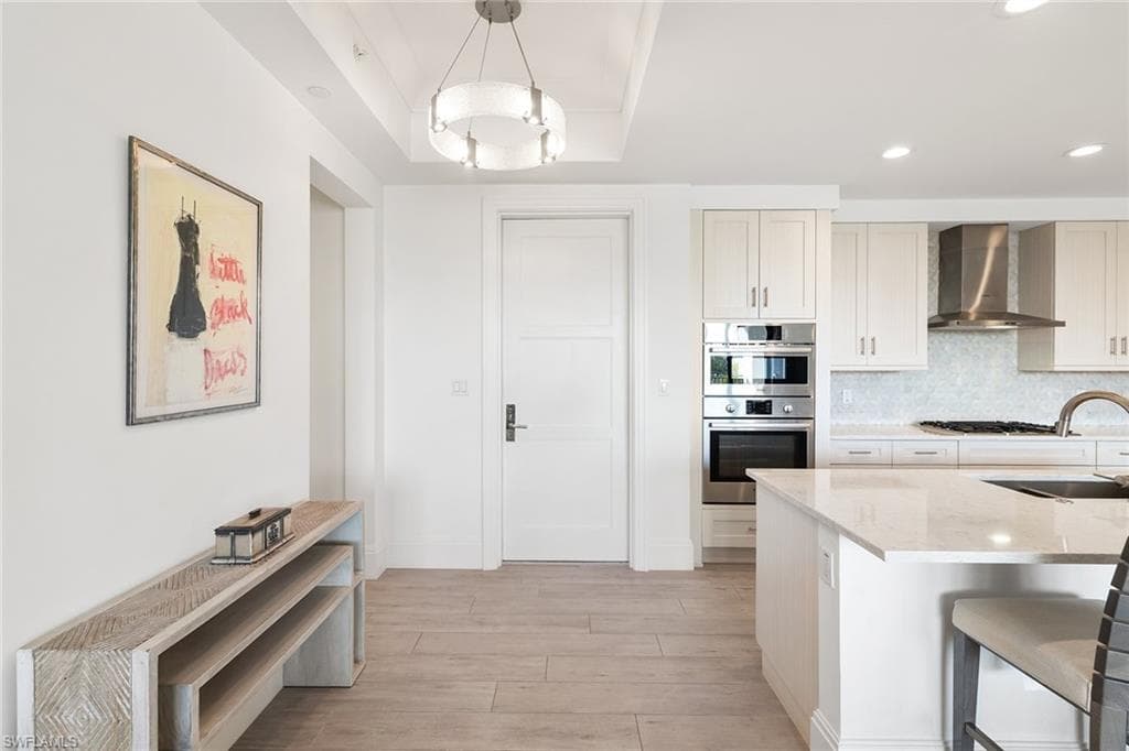 1135 3rd Ave S 317, Naples, FL 34102-5