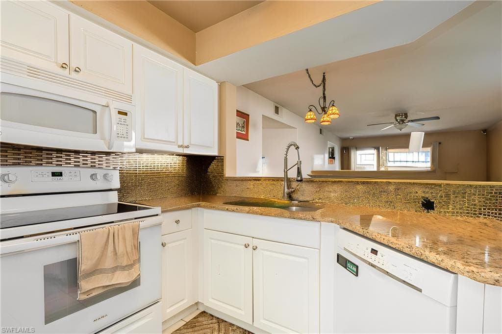 26734 Little John Ct 2, Bonita Springs, FL 34135-9