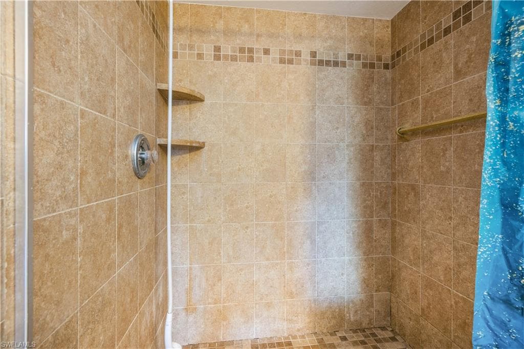 26734 Little John Ct 2, Bonita Springs, FL 34135-17