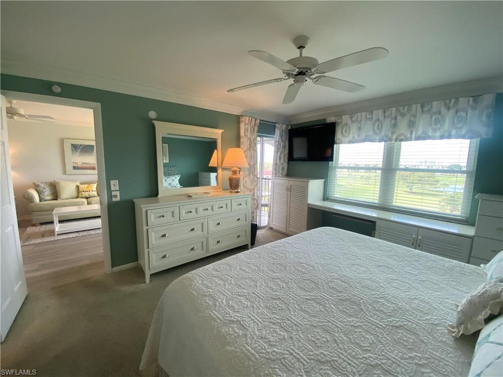 37 High Point Cir E 607, Naples, FL 34103-12