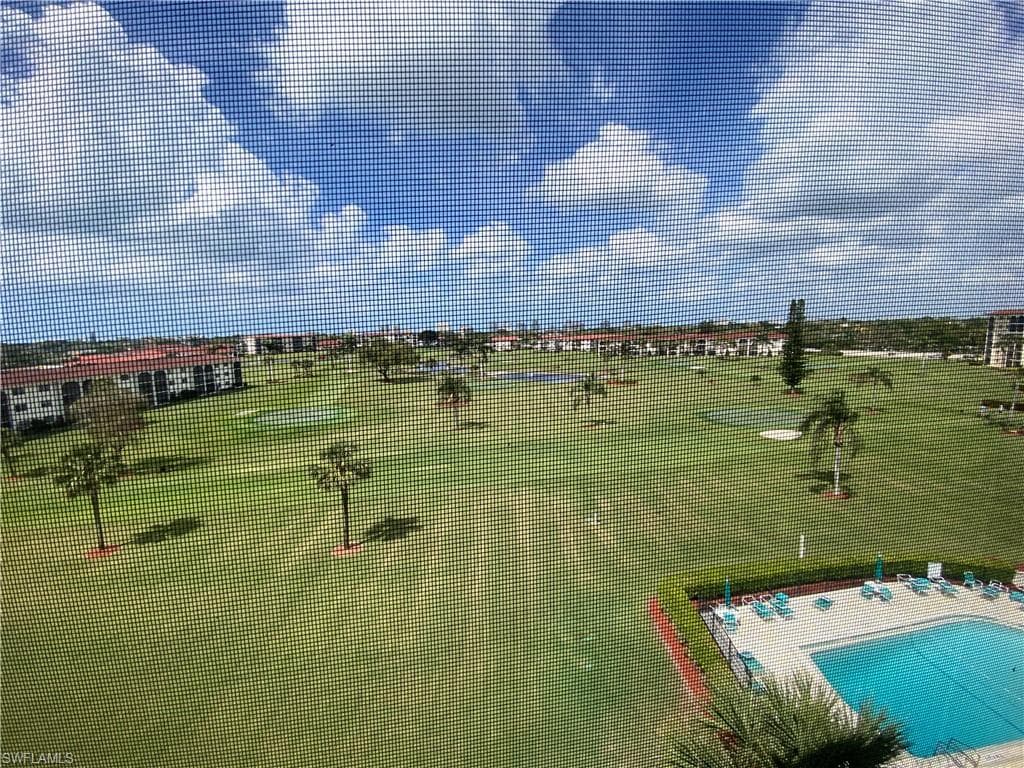 37 High Point Cir E 607, Naples, FL 34103-20