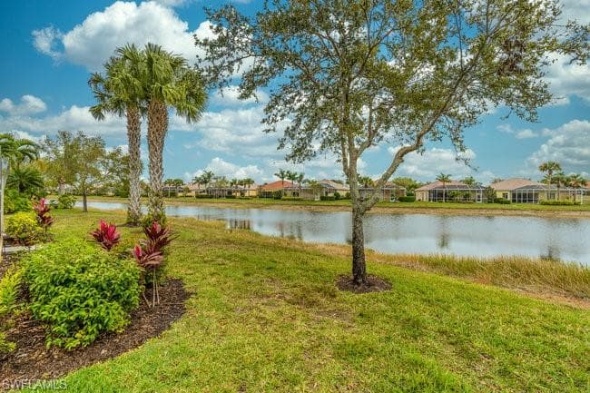8619 Genova Ct, Naples, FL 34114-37
