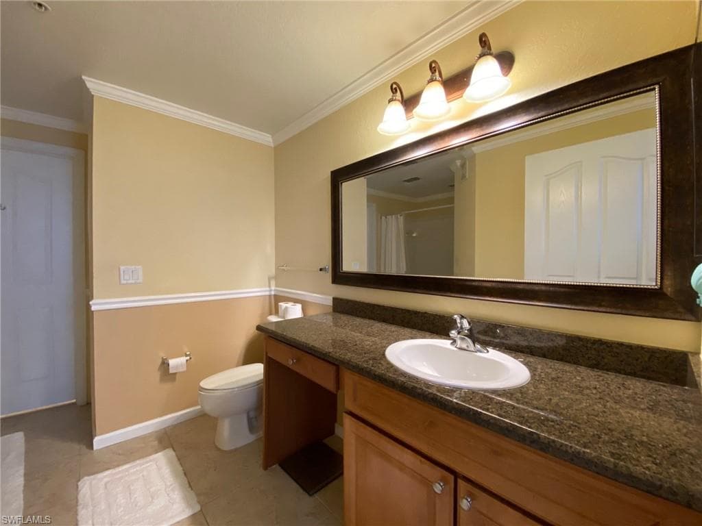 12970 Positano Cir 206, Naples, FL 34105-9